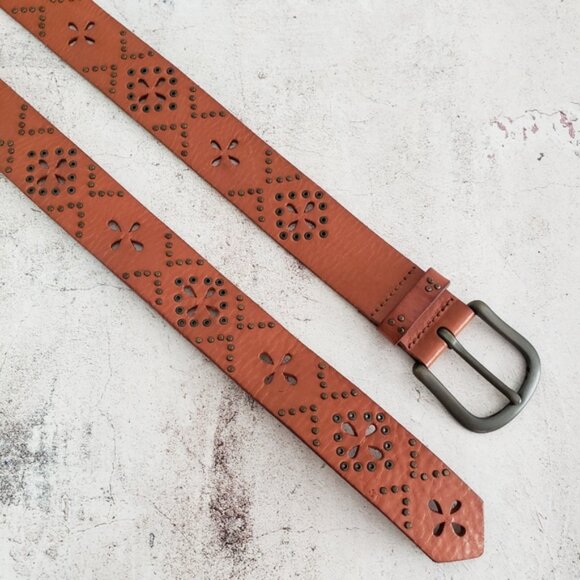 Fossil Genuine Leather Bohemian Laser Cutout Studded Belt size L - Picture 3 of 10